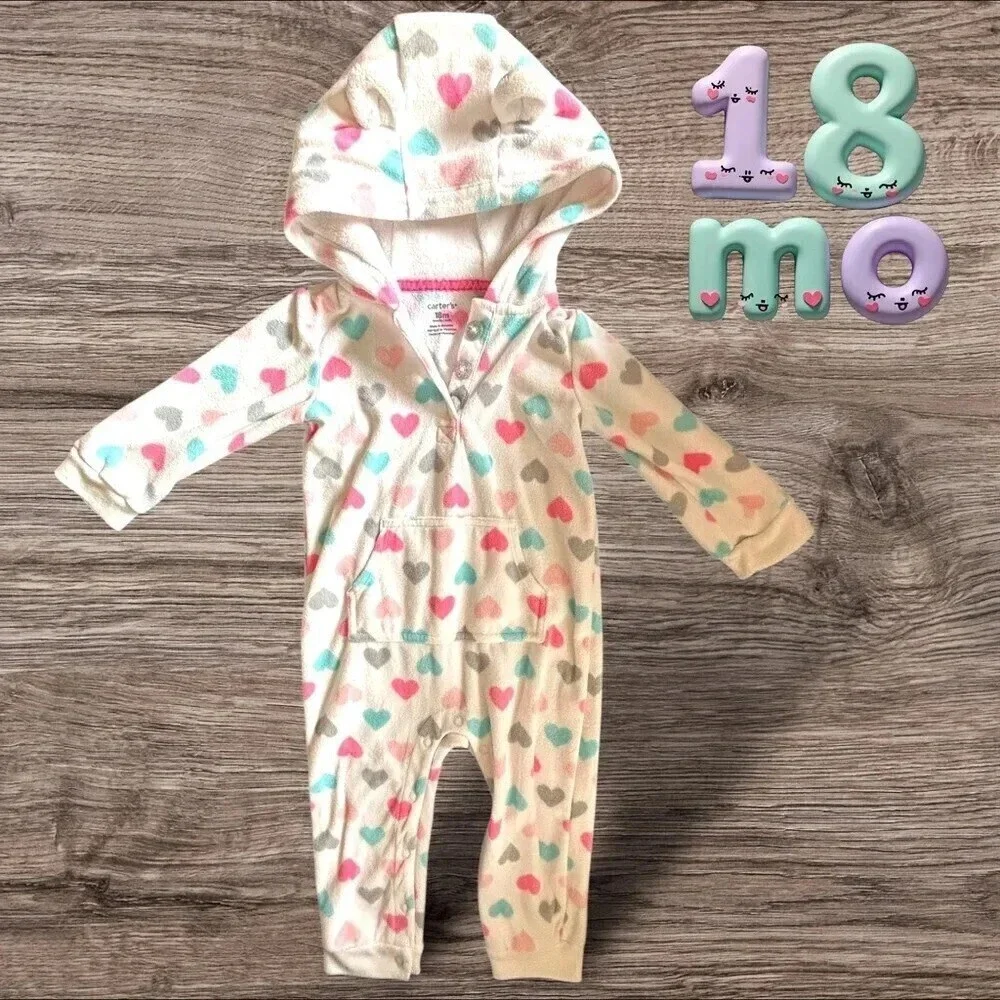 Carter’s 18mo 💜 hooded body suit w front pocket. Excellent Cndtn.